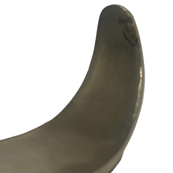 Vintage Alpaca Silver Black Inlaid Mother of Pearl Flower Cuff Bracelet - Picture 6 of 10